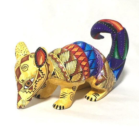 Hand Carved and Painted Armadillo Alebrije. - Picture 9 of 14